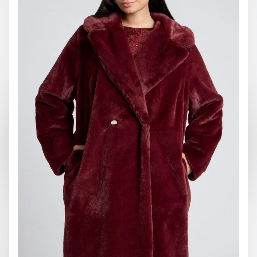 NWT Philosophy Woman’s XS Luxurious Faux Fur Burgundy Coat